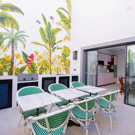Queen Of The Bay Pearl Of Carvoeiro Holiday home